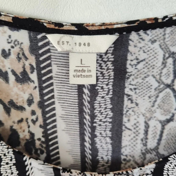 Cato Animal Print Tie Front Top Shirt Women Size L Long Sleeve Scoop Neck - Picture 7 of 7